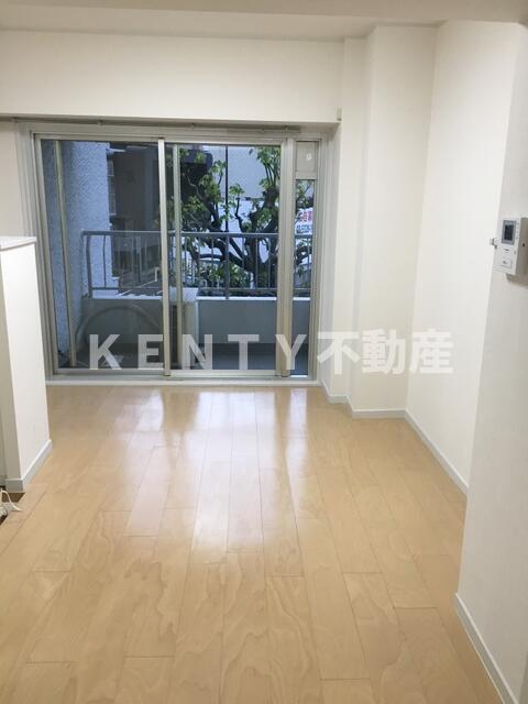 居室・リビング　使いやすい居間です