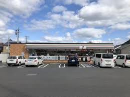 コンビニ　セブン－イレブン　安来本町店（コンビニ）まで597m