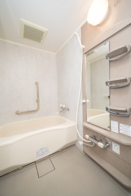 バス・シャワールーム　同タイプ