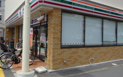 コンビニ　セブンイレブン大阪中本5丁目店（コンビニ）まで300m