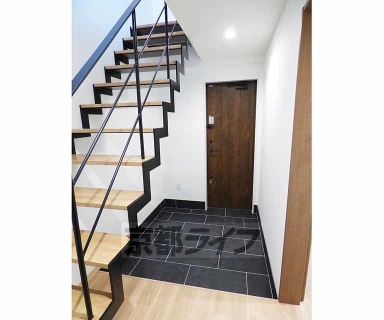 玄関　玄関です。