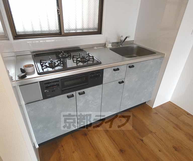 キッチン　キッチンです。