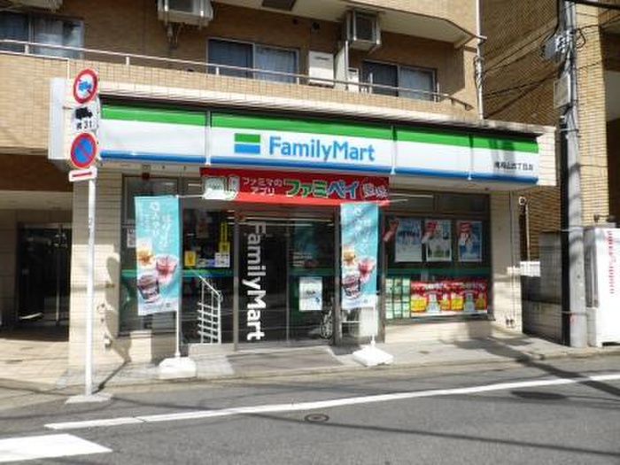コンビニ　ファミリーマート南烏山5丁目店（コンビニ）まで247m