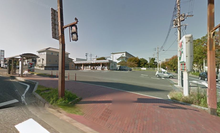 コンビニ　セブンイレブン 八幡西曲里町店（コンビニ）まで584m