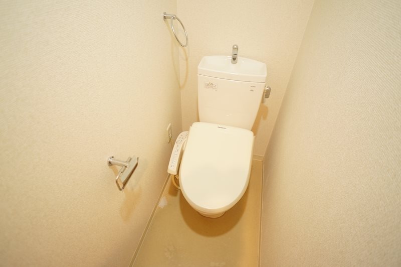 トイレ　別号室