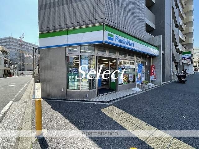 コンビニ　ファミリーマート（コンビニ）まで148m