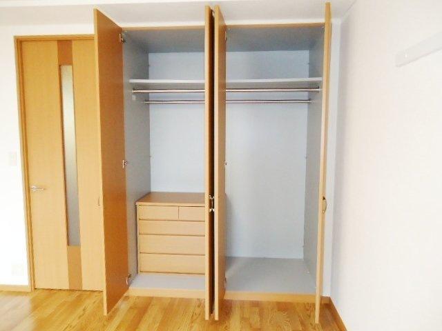 収納　※同タイプ部屋の写真です。