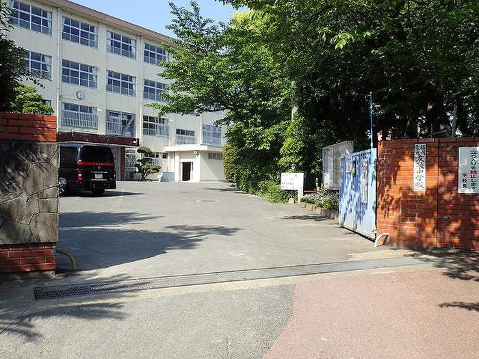 中学校　福岡市立友泉中学校（中学校）まで1041m