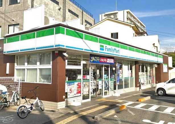 コンビニ　ファミリーマート堺七道東町店（コンビニ）まで450m