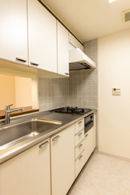 キッチン　※写真は同タイプ住戸です。