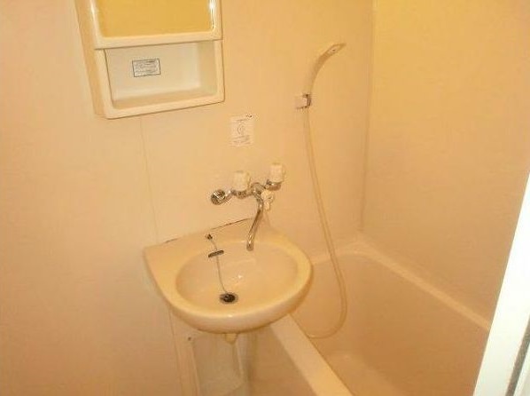 バス・シャワールーム　風呂