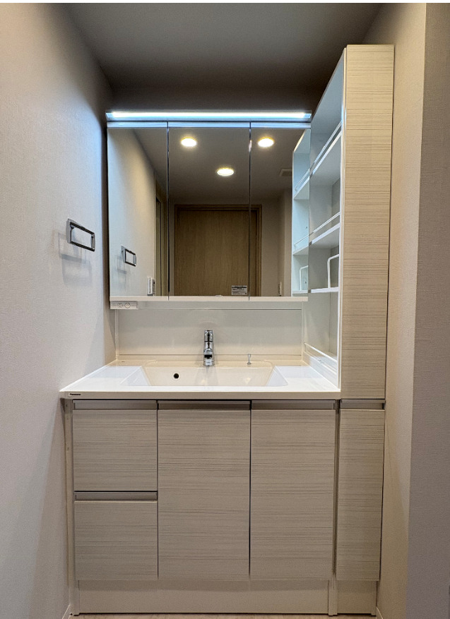 洗面設備　※参考写真