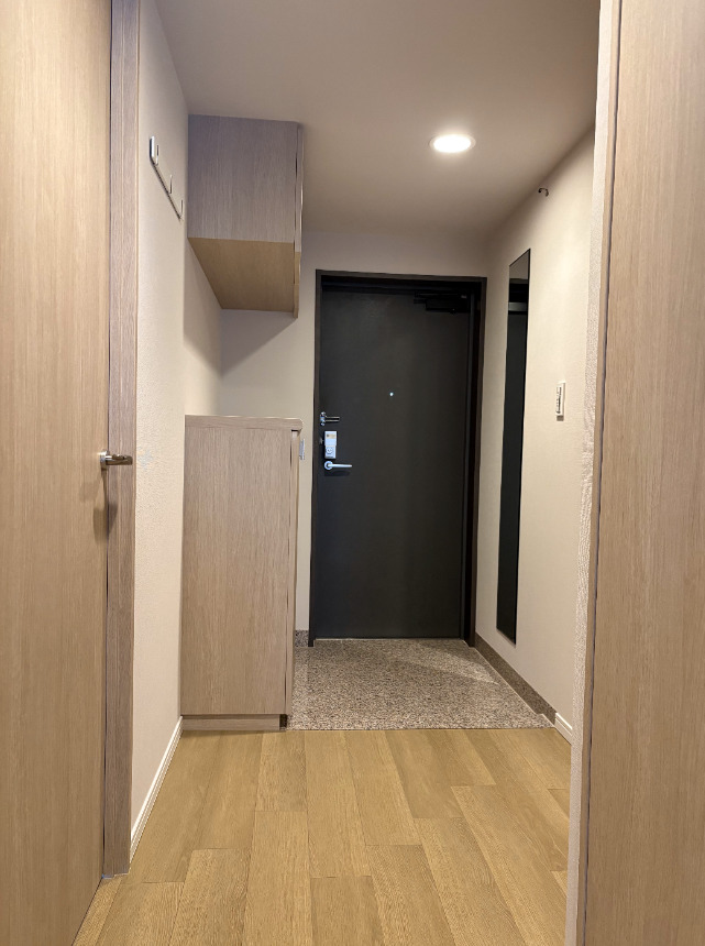 玄関　※参考写真