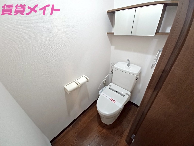 トイレ　反転タイプ参考写真