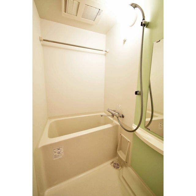 バス・シャワールーム　きれいなお風呂です