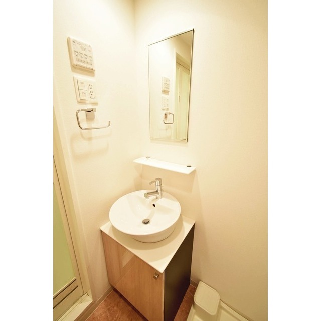 洗面設備　コンパクトで使いやすい洗面所