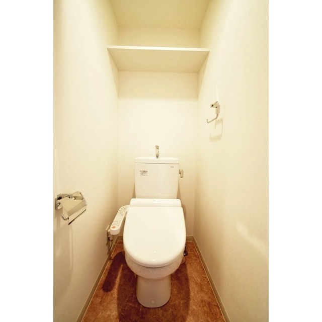 トイレ　落ち着いたトイレです