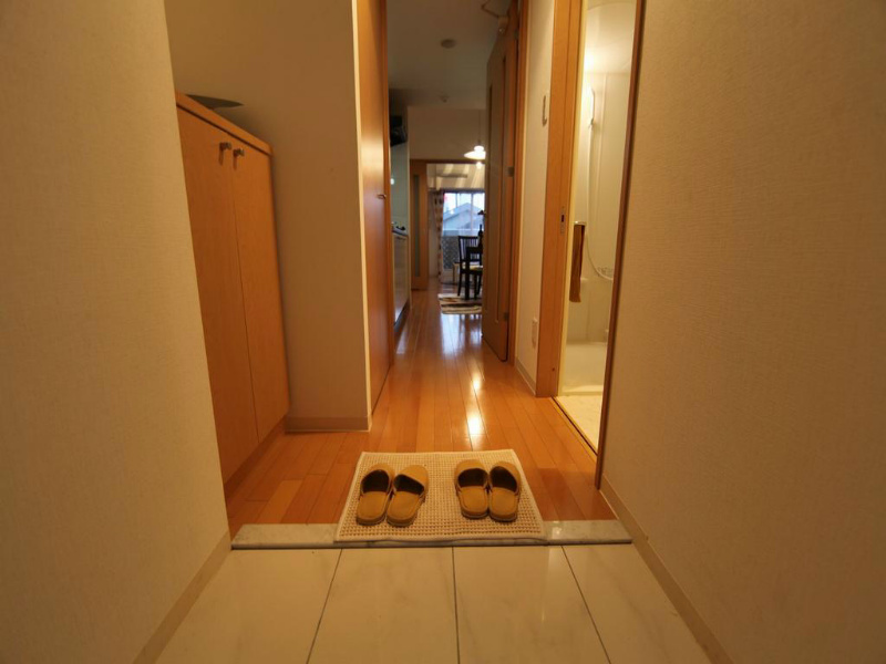 玄関　玄関　シューズボックス付