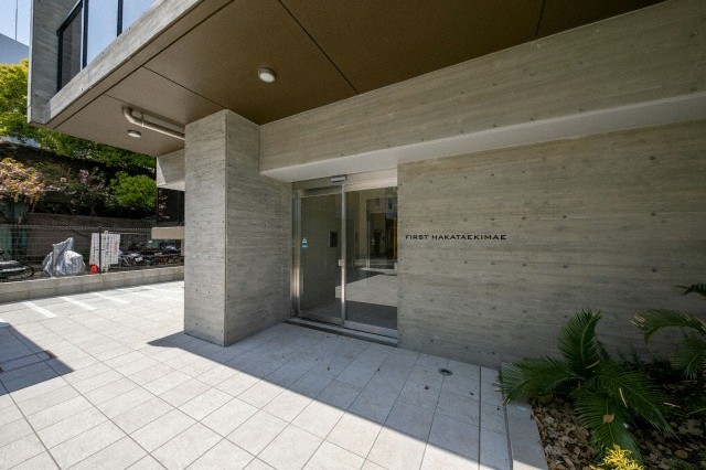 エントランス　エントランス