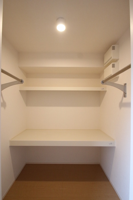 収納　ウォークインクローゼット