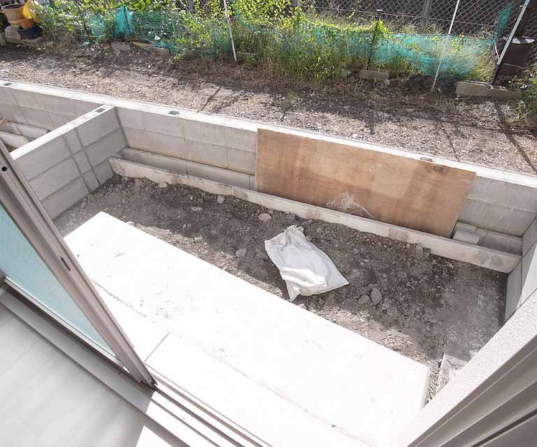 バルコニー　１Ｆは庭付きですよ。