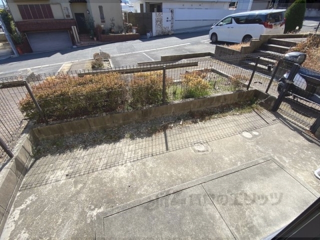 バルコニー　１階