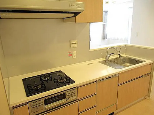 キッチン　別タイプ部屋　参考写真です