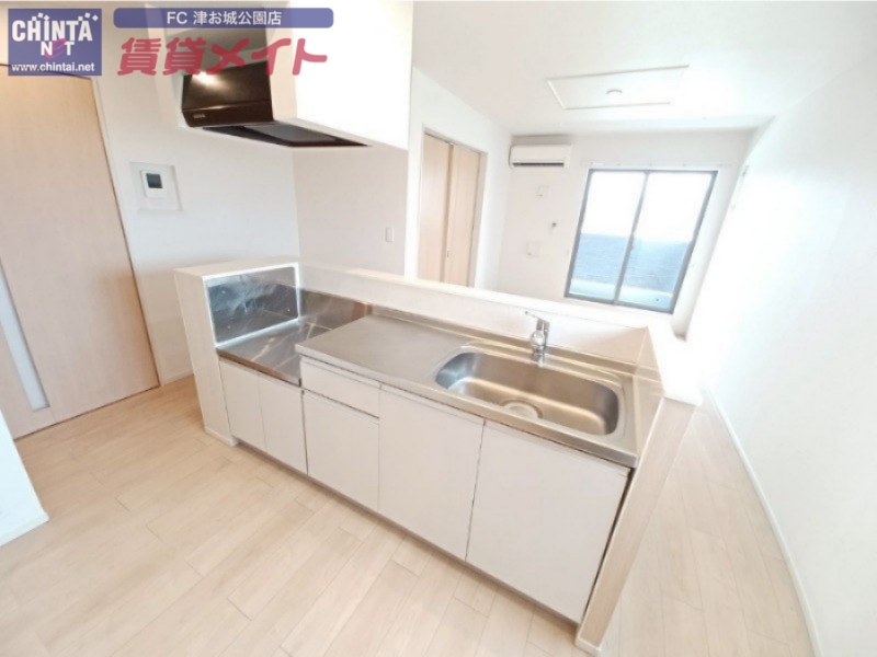 キッチン　同型部屋写真です。