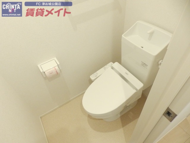 トイレ　同型部屋写真です。