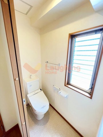 トイレ　落ち着いたトイレです