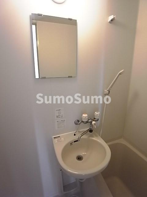 洗面設備　使いやすい洗面所です