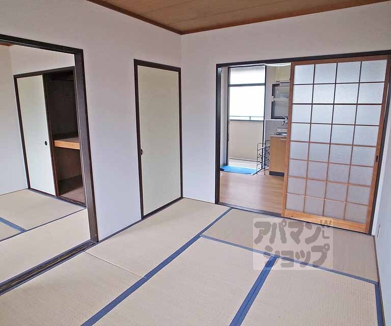 居室・リビング　この広がりを見てください～！