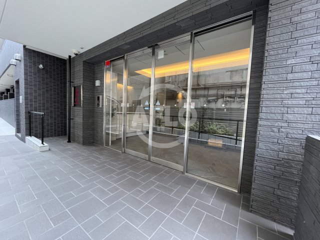 エントランス　エグゼ大阪ドームII　エントランス