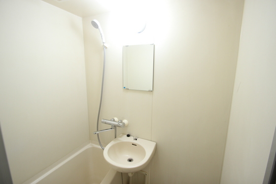 洗面設備　※別部屋の写真です