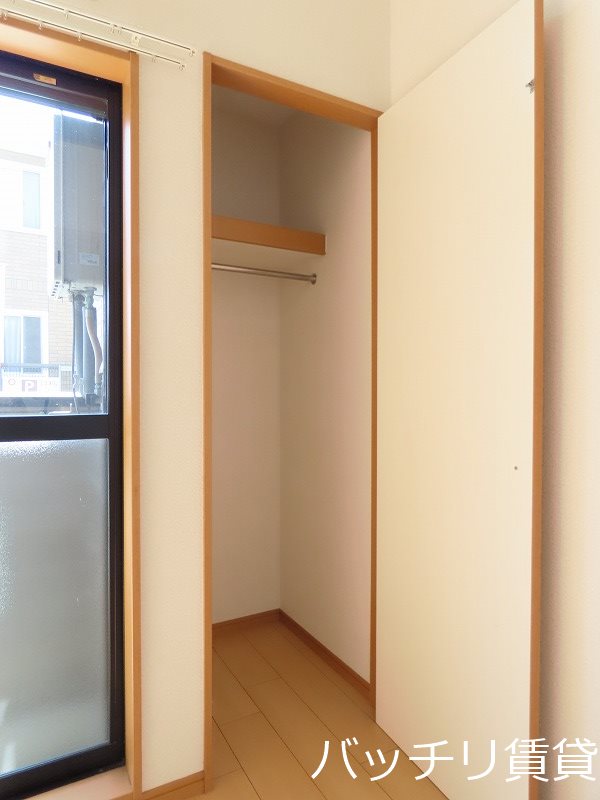 収納　別号室タイプの為、現状を優先致します。