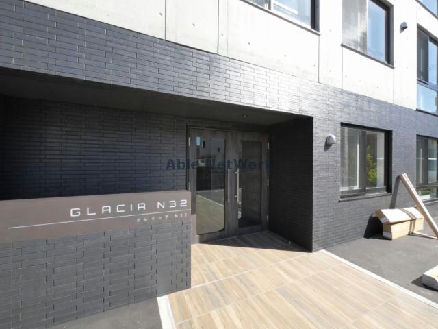 エントランス　エントランス部分