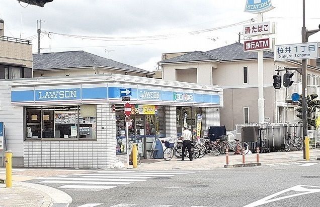 コンビニ　ローソン様（コンビニ）まで1100m