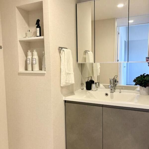 洗面設備　※別号室の参考写真です