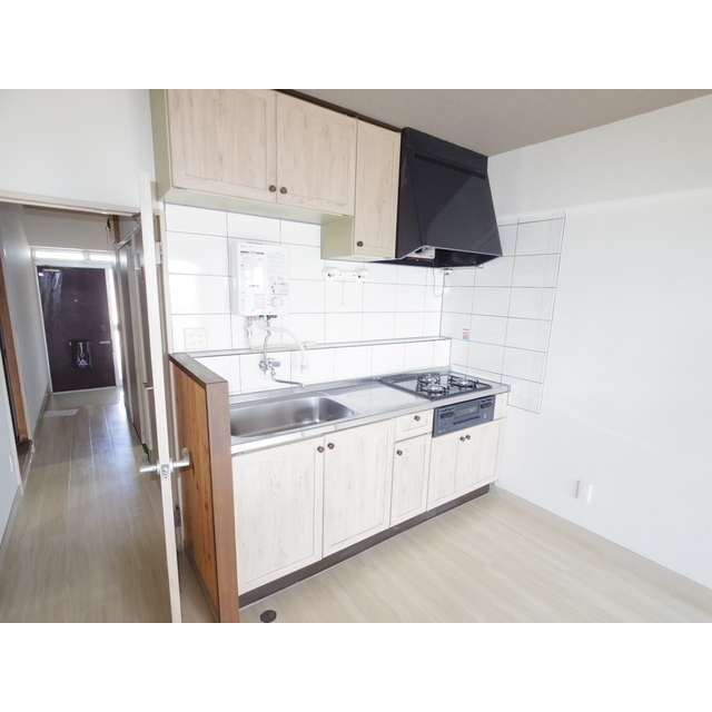 キッチン　※別間取りの写真です