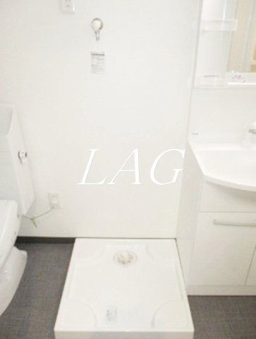 その他　室内洗濯機置き場です。