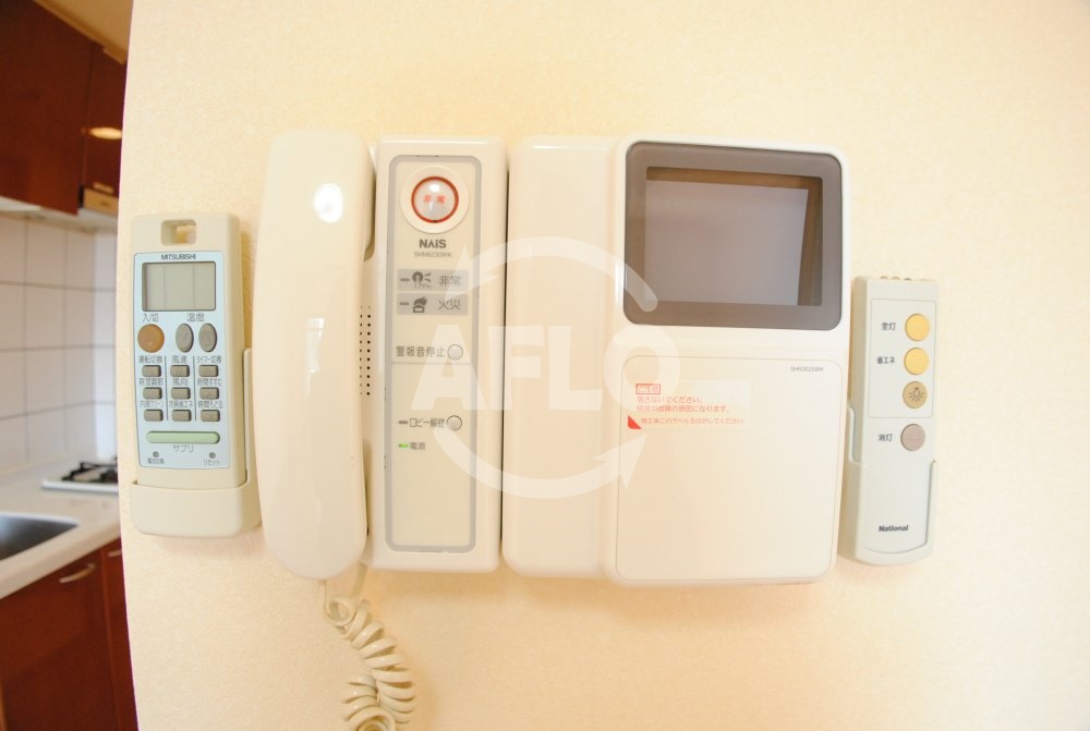 セキュリティ　エスリード御堂筋梅田　TV付モニターフォン