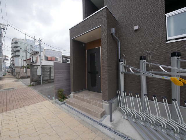 エントランス　★綺麗なエントランスですね★