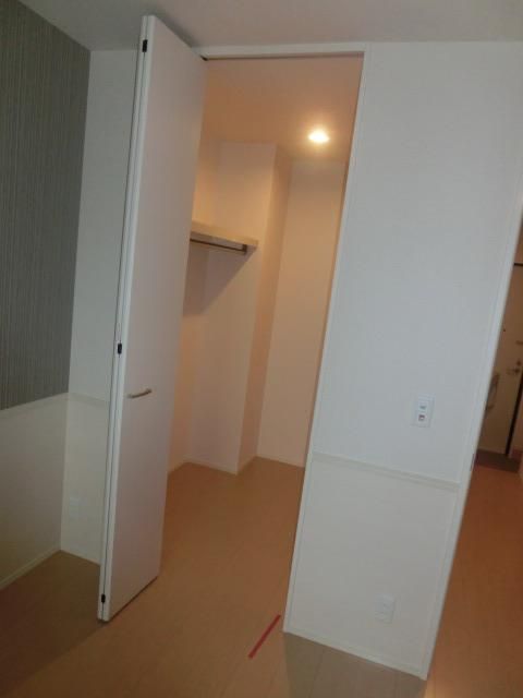 その他設備　たっぷり入るウォークインタイプ