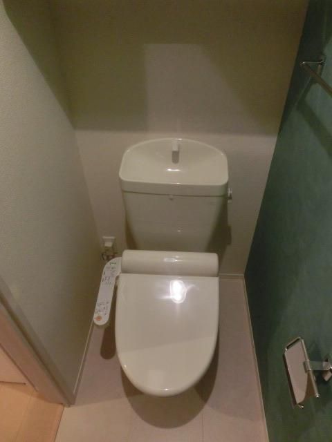 トイレ　もちろん洗浄便座付