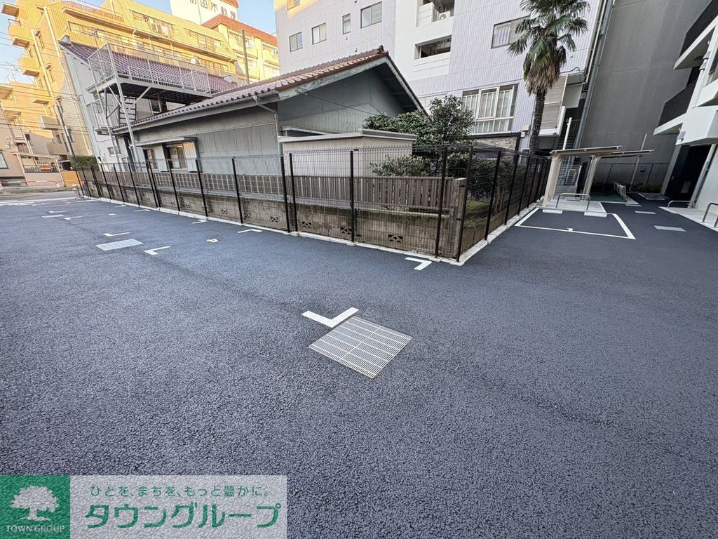 駐車場　駐車場