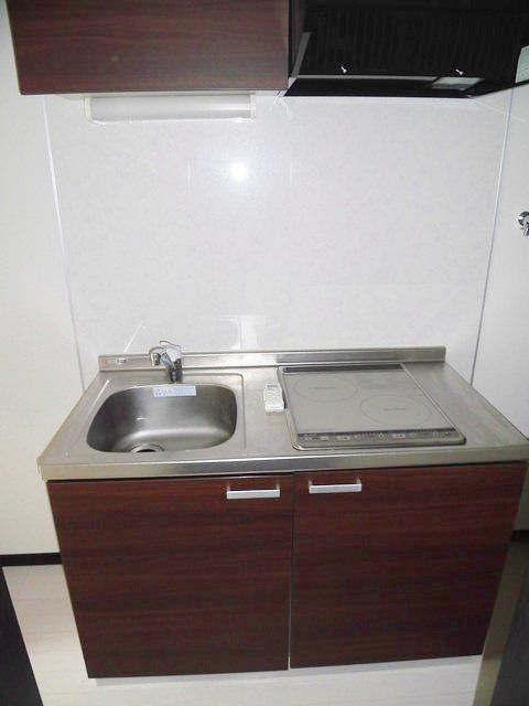 キッチン　IHコンロ付きシステムキッチンです