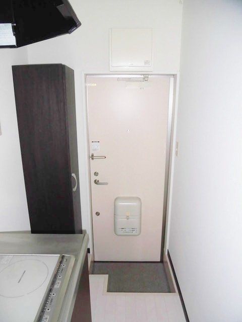 玄関　シューズボックス付きの玄関です