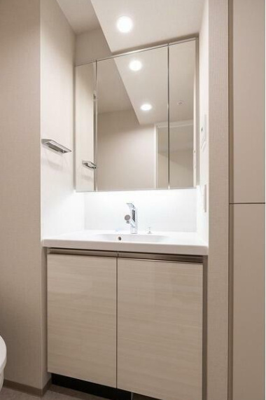 洗面設備　ドゥーエ横濱鶴見