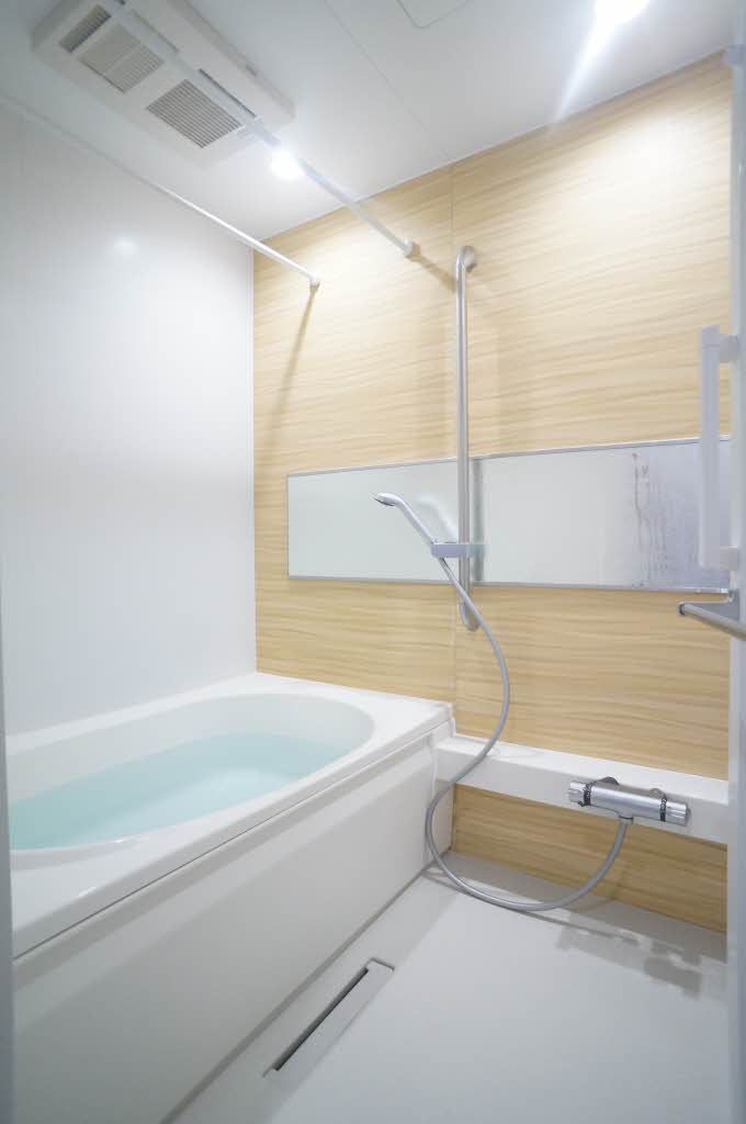 バス・シャワールーム　浴室