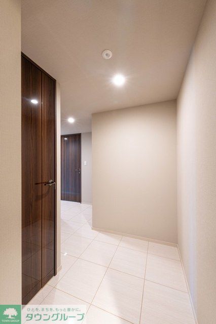 玄関　※写真は同タイプ住戸です。